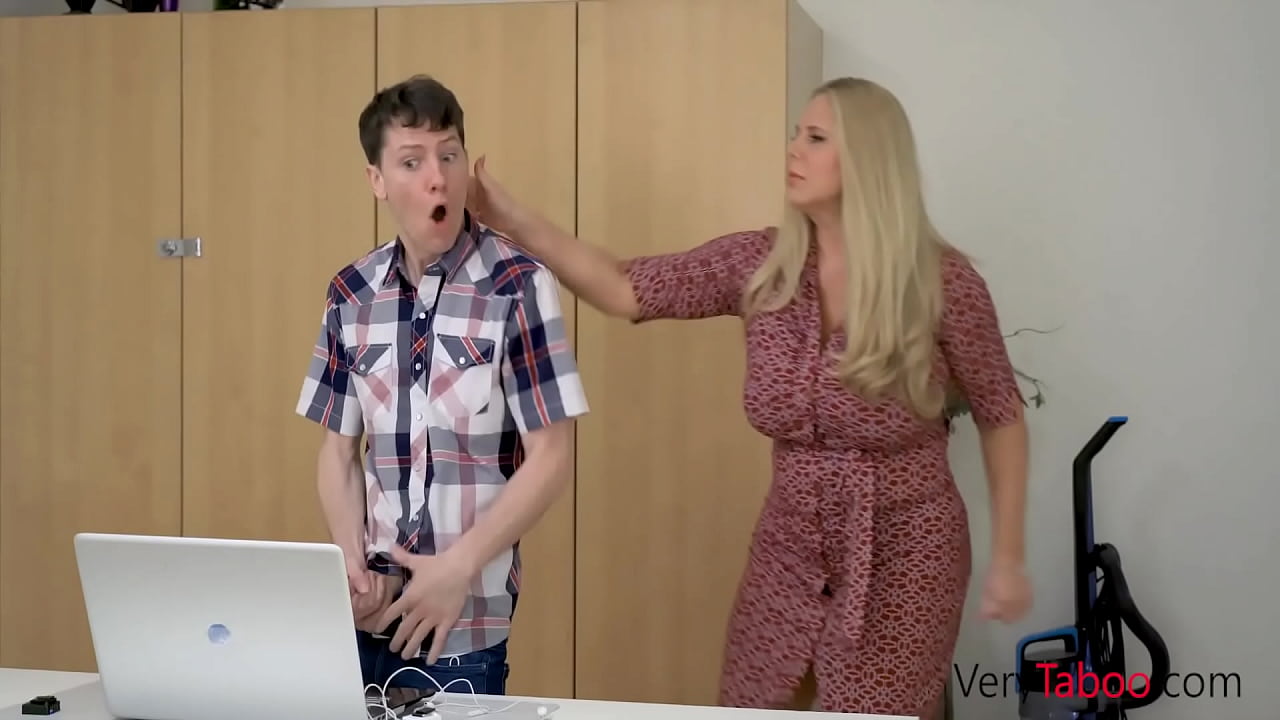 StepMom Joins In a Threesome Sex